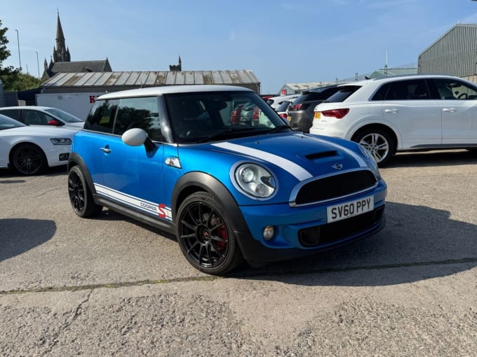 2025 Mini Hatch