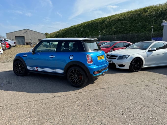 2025 Mini Hatch
