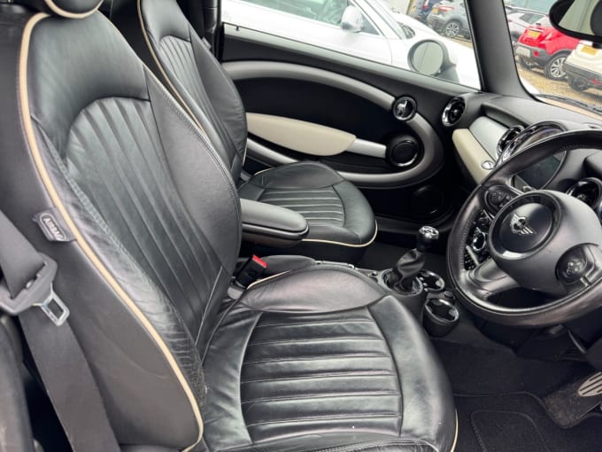 2025 Mini Hatch