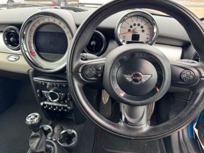 2025 Mini Hatch