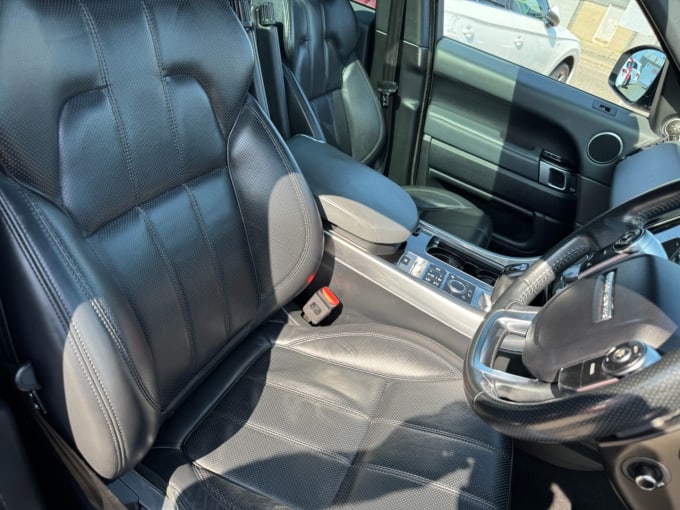 2025 Land Rover Range Rover Sport