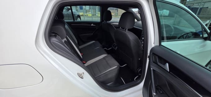 2025 Volkswagen Golf