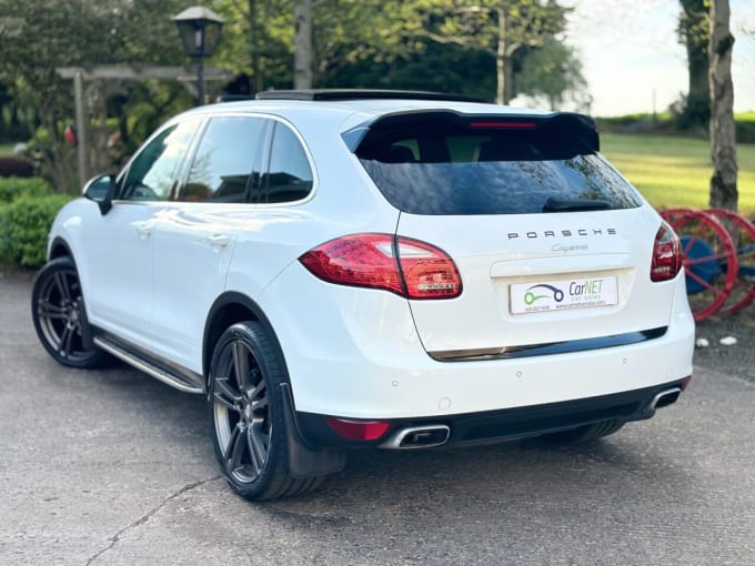 2024 Porsche Cayenne Diesel Estate