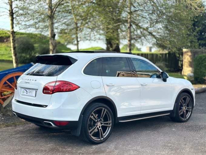 2024 Porsche Cayenne Diesel Estate