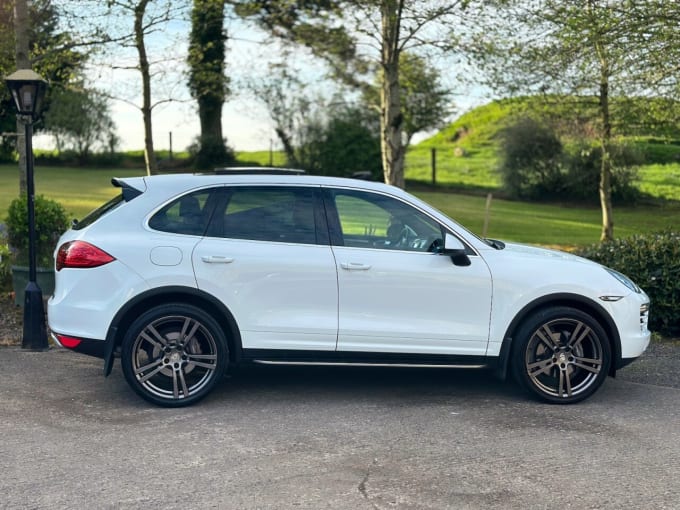 2024 Porsche Cayenne Diesel Estate