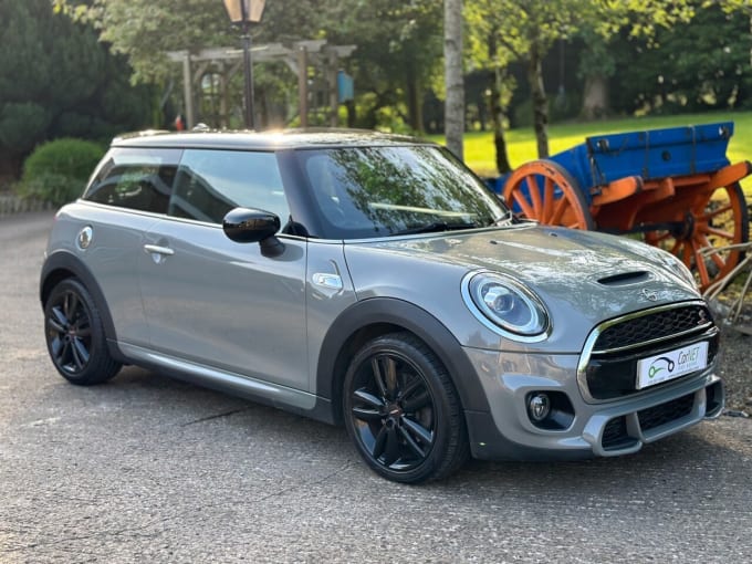 2024 Mini Hatch Cooper