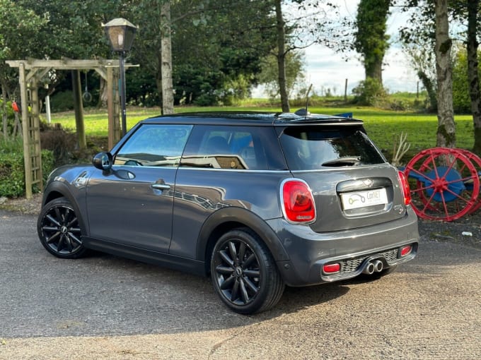 2025 Mini Hatch