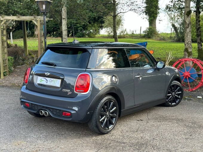 2025 Mini Hatch