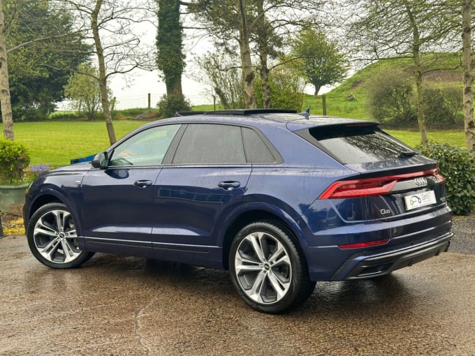 2025 Audi Q8