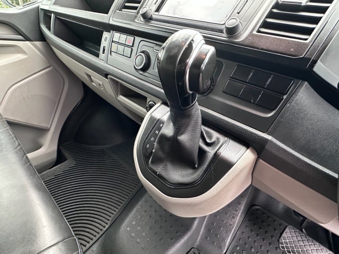 2025 Volkswagen Transporter