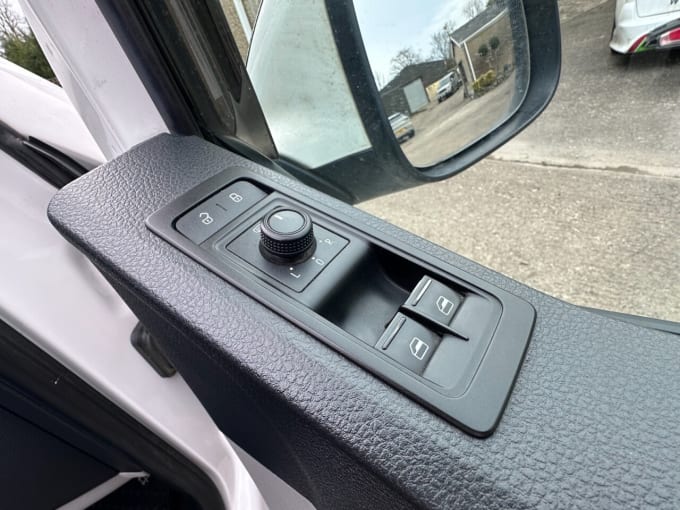 2025 Volkswagen Transporter