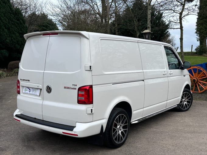 2025 Volkswagen Transporter