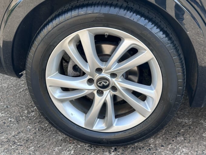 2025 Infiniti Q30