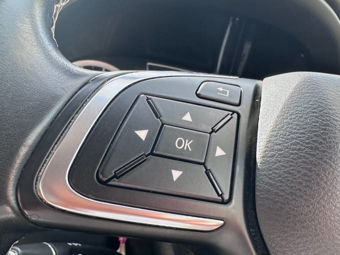 2025 Infiniti Q30