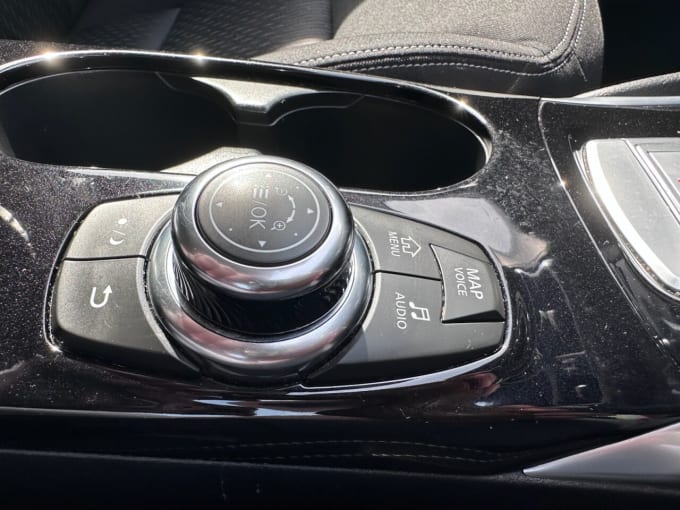 2025 Infiniti Q30