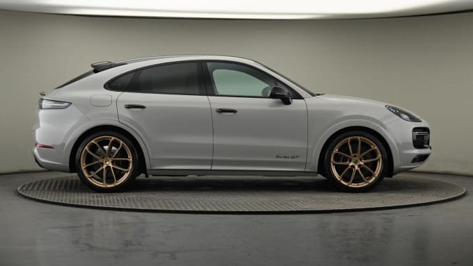 2025 Porsche Cayenne