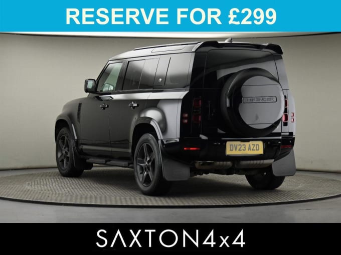 2025 Land Rover Defender 110
