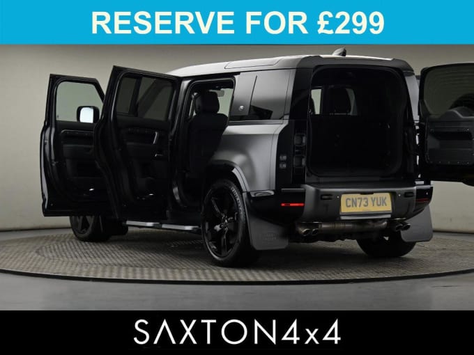 2025 Land Rover Defender 110