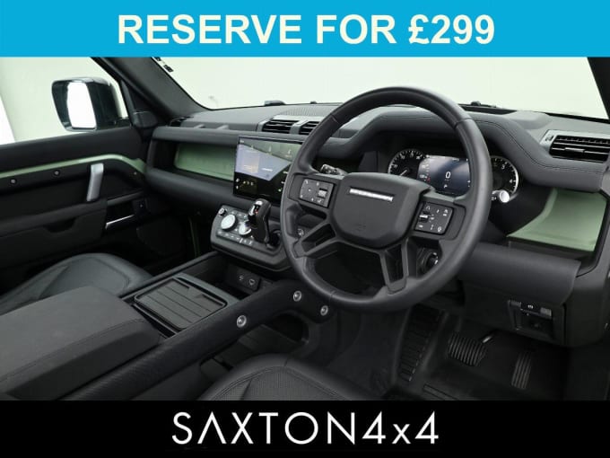 2025 Land Rover Defender 90