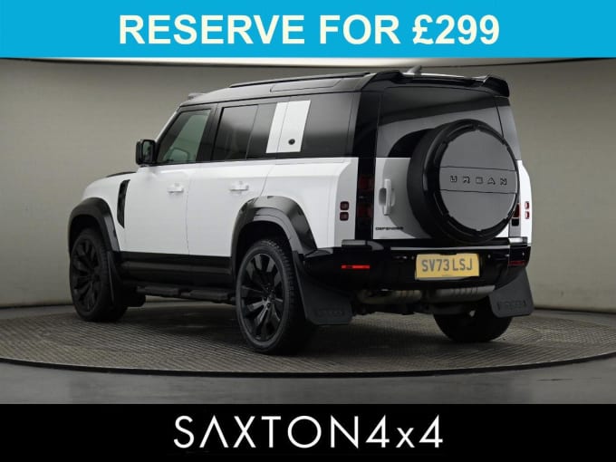 2025 Land Rover Defender 110