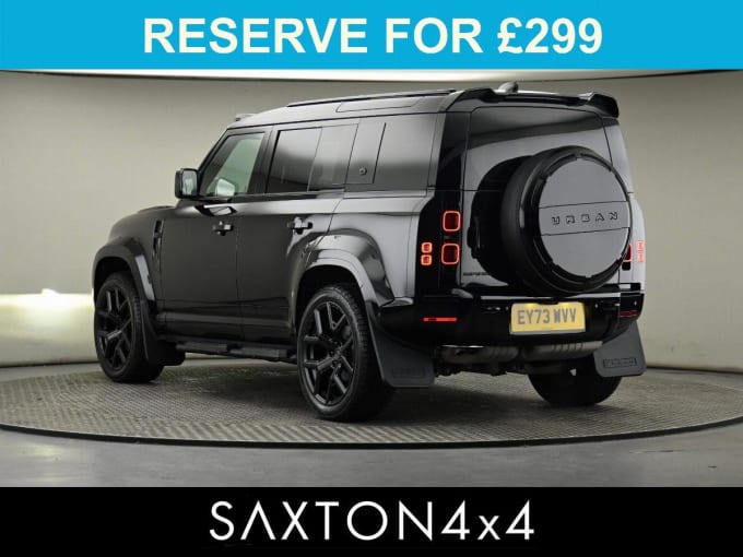 2025 Land Rover Defender 110