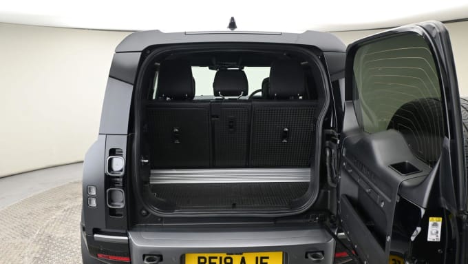 2023 Land Rover Defender