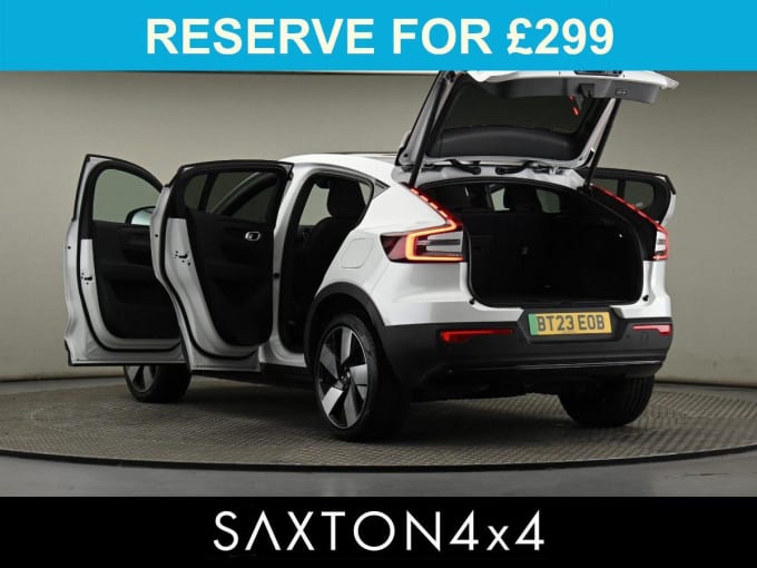 2025 Volvo C40