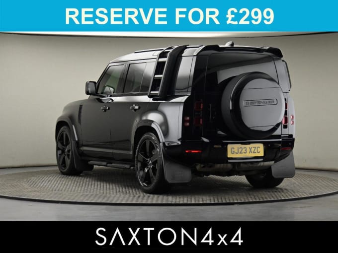 2025 Land Rover Defender 110