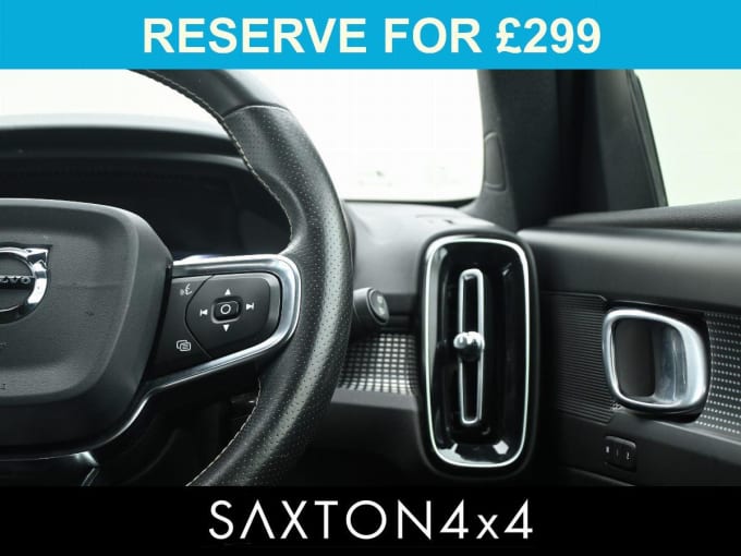 2025 Volvo Xc40