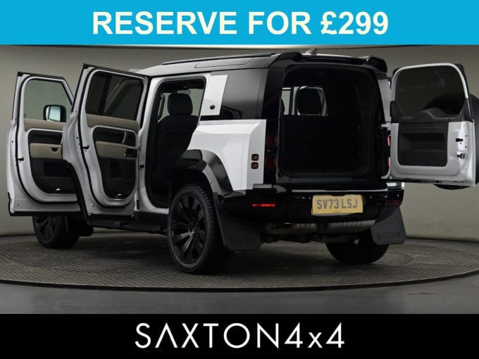 2025 Land Rover Defender 110