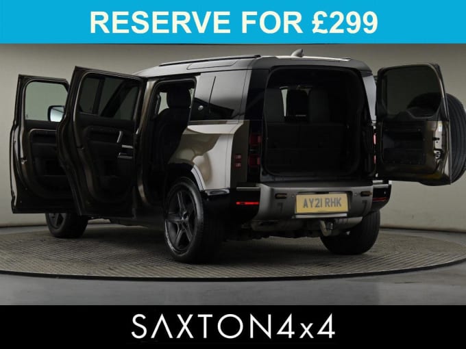 2025 Land Rover Defender 110