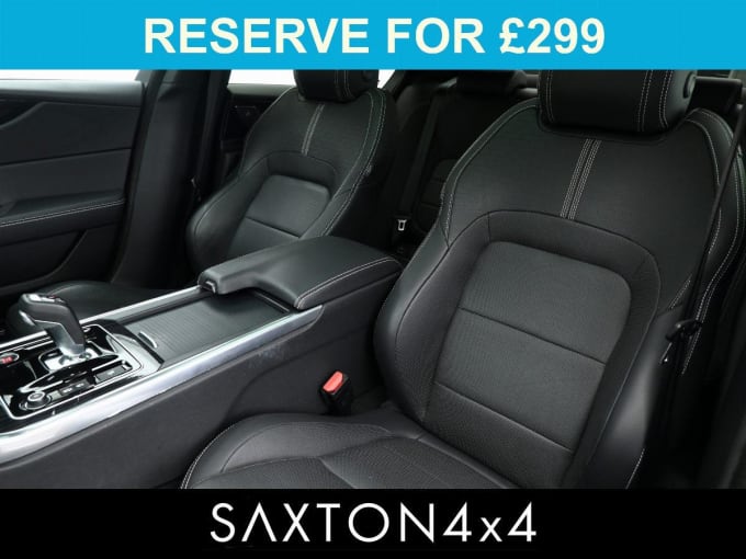 2025 Jaguar Xe