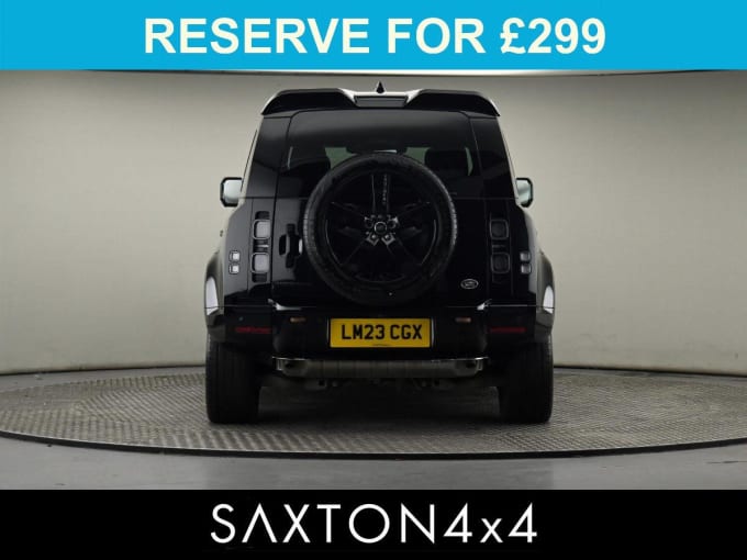 2025 Land Rover Defender 110