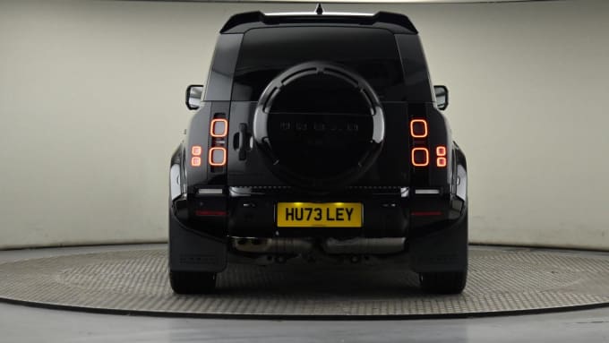 2025 Land Rover Defender 110