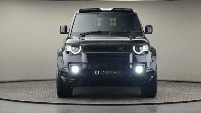 2025 Land Rover Defender 110
