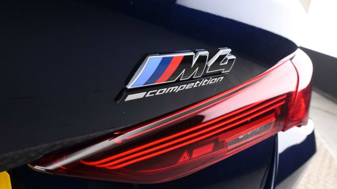 2025 BMW M4