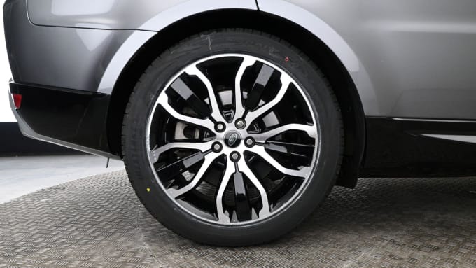 2025 Land Rover Range Rover Sport