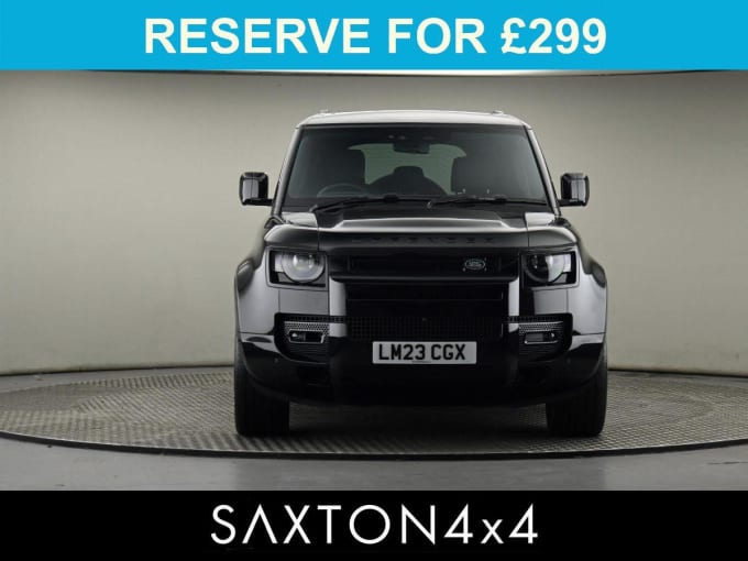 2025 Land Rover Defender 110