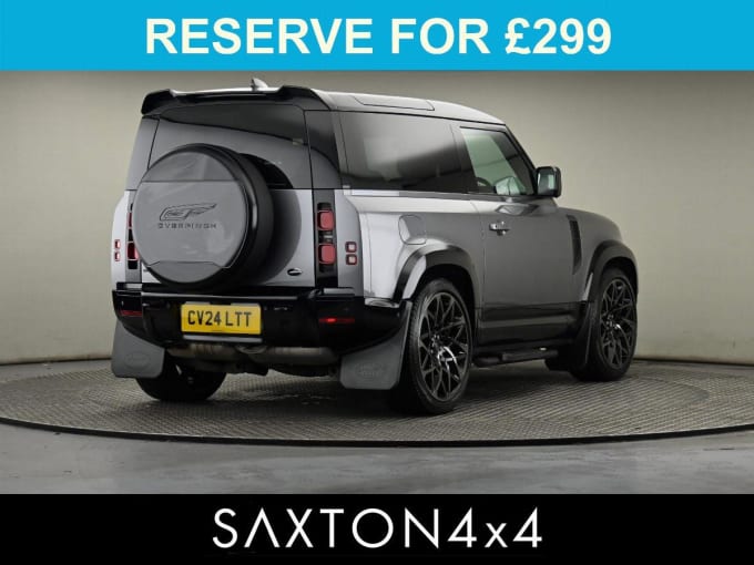 2025 Land Rover Defender 90