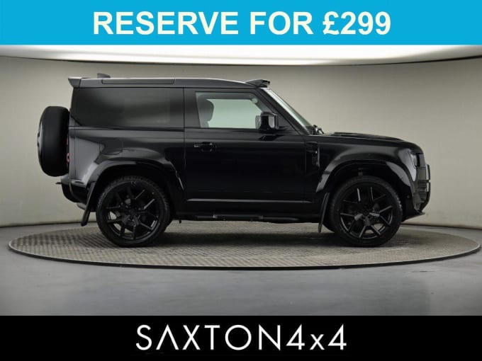 2025 Land Rover Defender 90