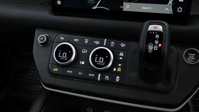 2025 Land Rover Defender 110