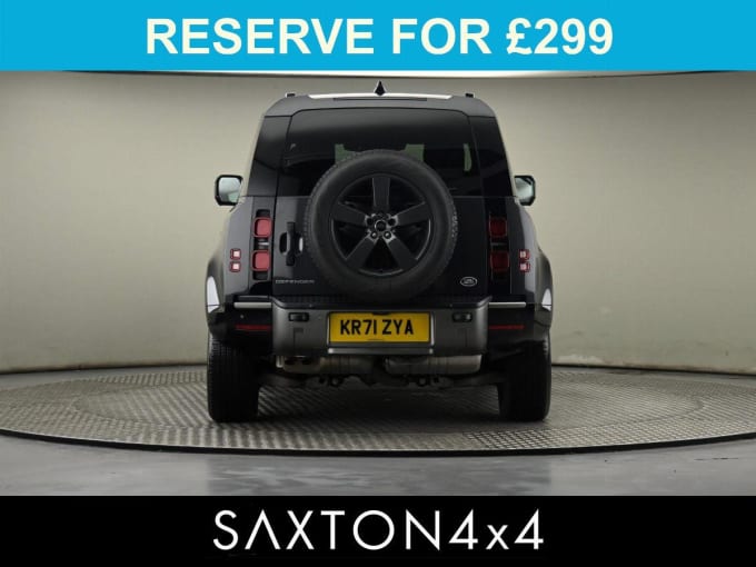 2025 Land Rover Defender 90