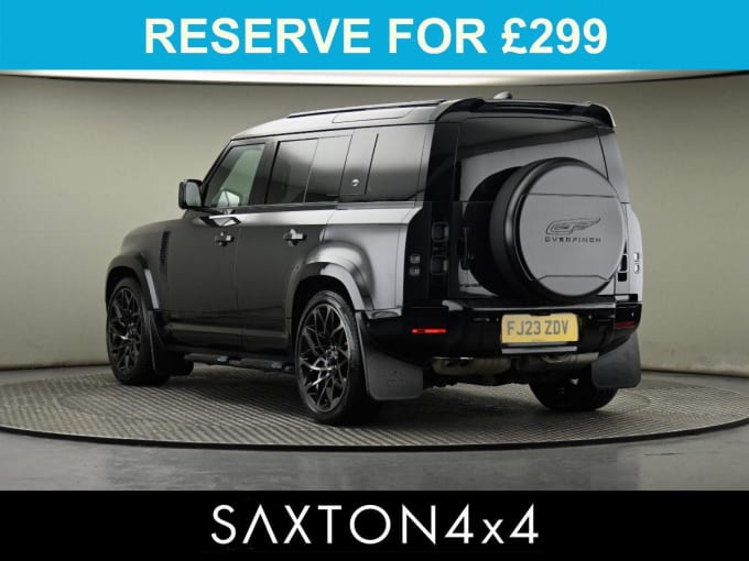 2025 Land Rover Defender 110