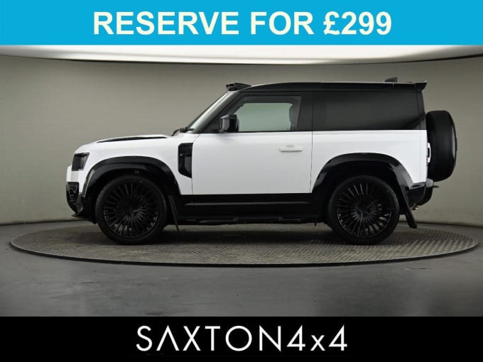 2025 Land Rover Defender 90