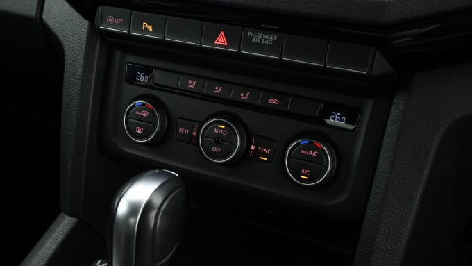 2025 Volkswagen Amarok