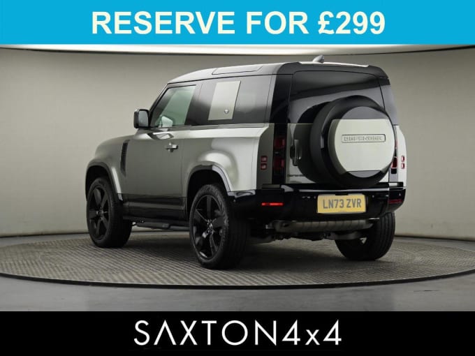 2025 Land Rover Defender 90