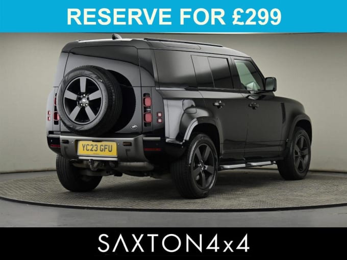 2025 Land Rover Defender 110