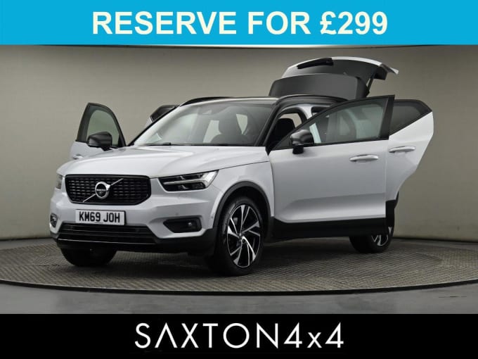 2025 Volvo Xc40