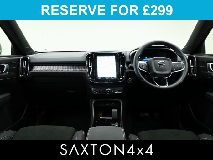 2025 Volvo Xc40