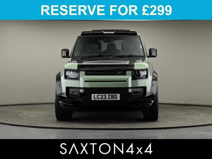 2025 Land Rover Defender 90